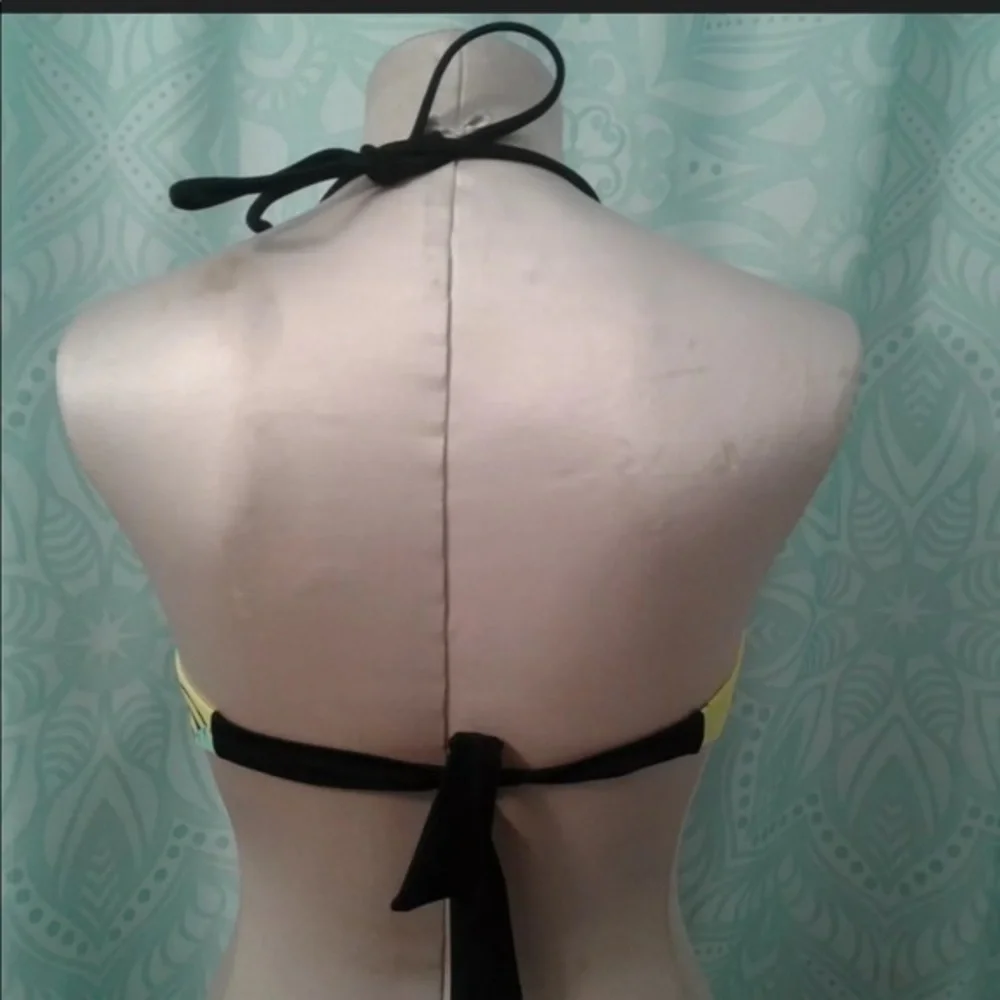 Xhilaration Yellow Floral Bikini Top‎ Size Small